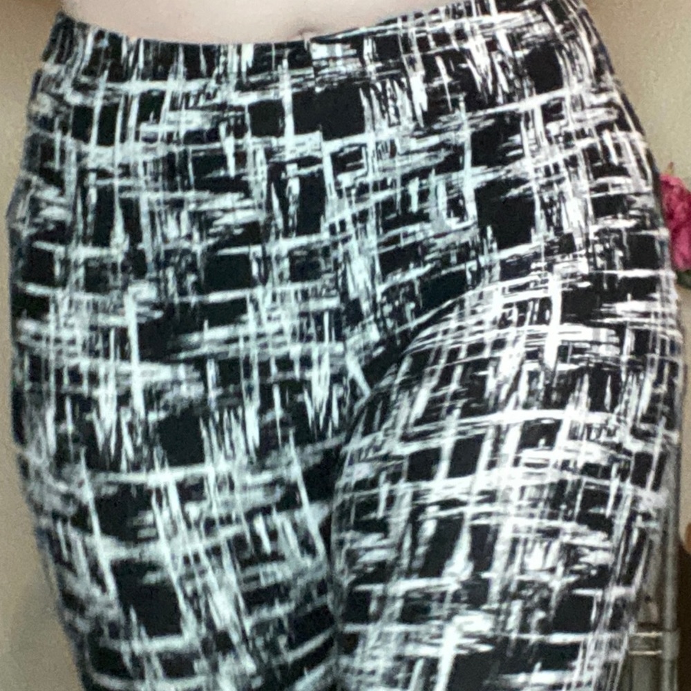 Black and white leggings